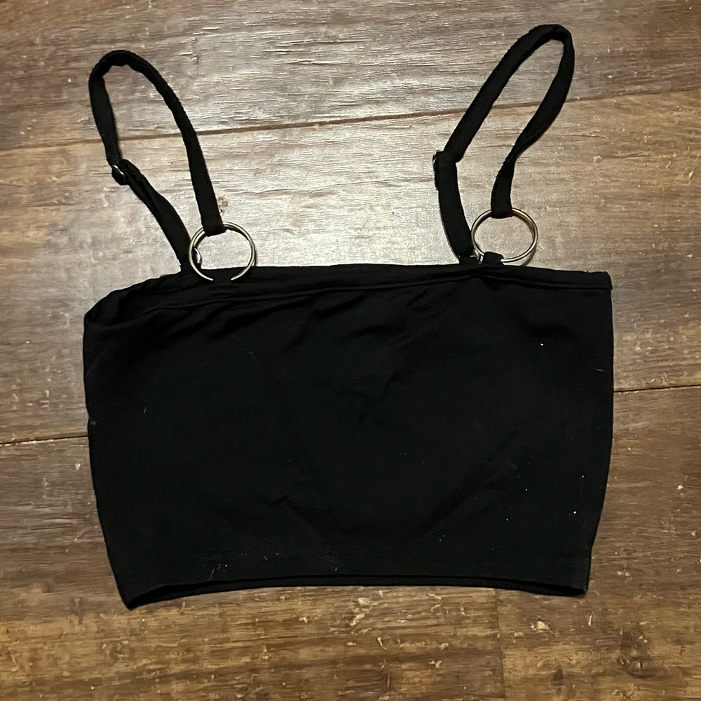Adika Black Top with Silver Ring Accent